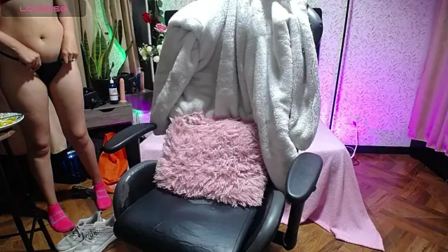 antia z online show from October 12, 2025, 8:10 pm