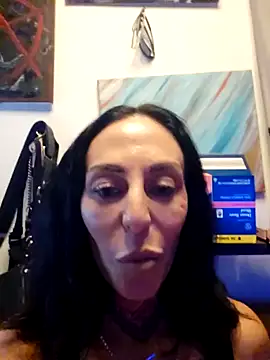 inkdhollow1 online show from October 1, 2025, 1:11 am