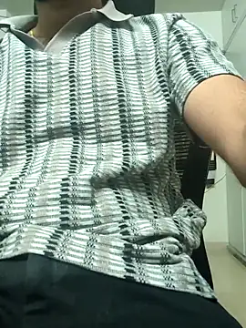 Snapshot of ag213 chatting on November 4, 2025, 2:10 pm ag213 online show from November 4, 2025, 2:10 pm