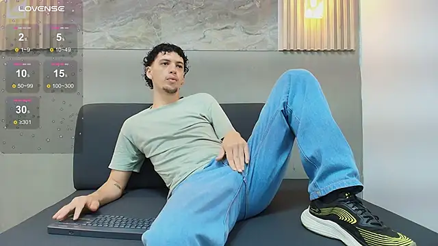 Snapshot of ISRAEL_GRAY chatting on November 13, 2025, 12:53 pm ISRAEL GRAY online show from November 13, 2025, 12:53 pm