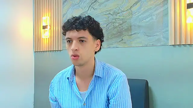 ISRAEL GRAY online show from September 29, 2025, 11:43 pm