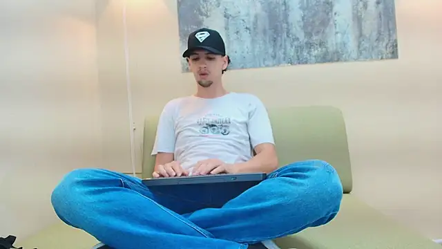 Snapshot of ISRAEL_GRAY chatting on November 15, 2025, 12:42 pm ISRAEL GRAY online show from November 15, 2025, 12:42 pm