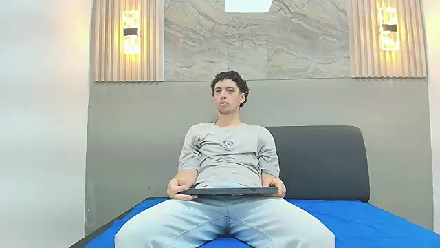 Snapshot of ISRAEL_GRAY chatting on October 6, 2025, 7:25 pm ISRAEL GRAY online show from October 6, 2025, 7:25 pm