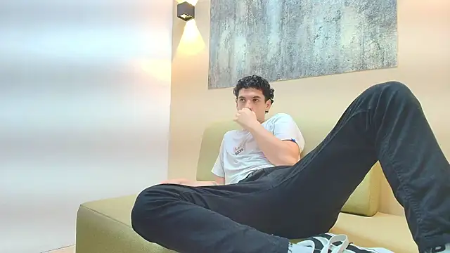 Snapshot of ISRAEL_GRAY chatting on October 23, 2025, 7:34 pm ISRAEL GRAY online show from October 23, 2025, 7:34 pm