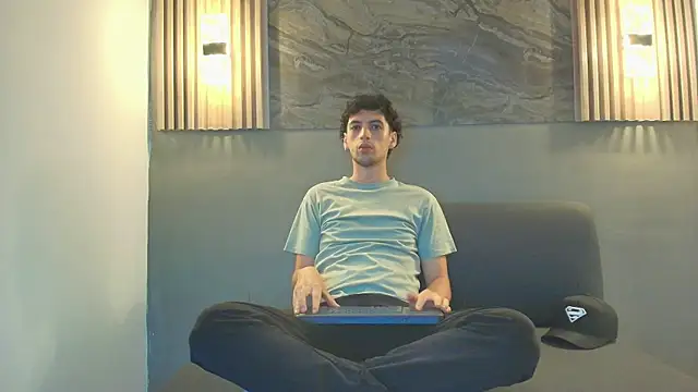 Snapshot of ISRAEL_GRAY chatting on October 11, 2025, 12:06 pm ISRAEL GRAY online show from October 11, 2025, 12:06 pm