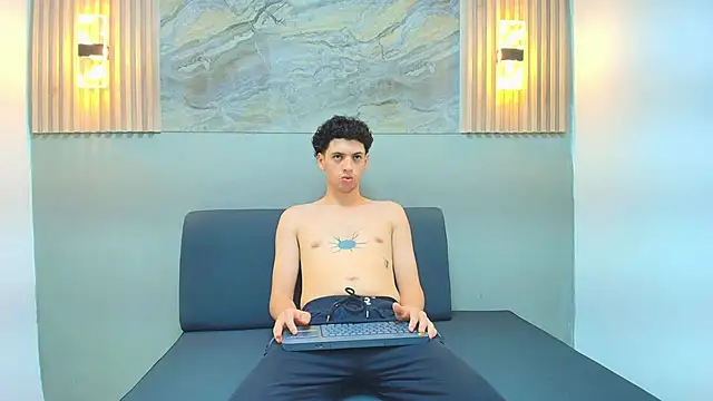 Snapshot of ISRAEL_GRAY chatting on October 2, 2025, 7:39 pm ISRAEL GRAY online show from October 2, 2025, 7:39 pm