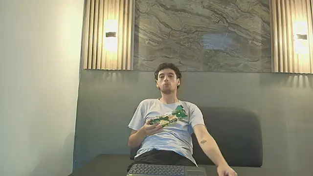 Snapshot of ISRAEL_GRAY chatting on October 16, 2025, 7:22 pm ISRAEL GRAY online show from October 16, 2025, 7:22 pm