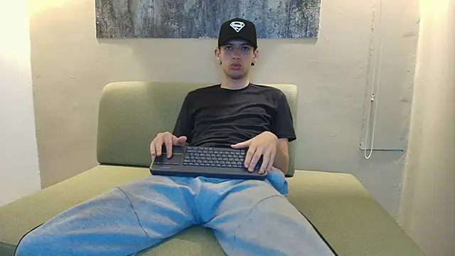 Snapshot of ISRAEL_GRAY chatting on October 21, 2025, 7:46 pm ISRAEL GRAY online show from October 21, 2025, 7:46 pm