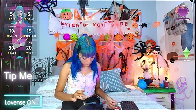 Snapshot of ElektraBlue chatting on October 27, 2025, 8:43 pm ElektraBlue online show from October 27, 2025, 8:43 pm