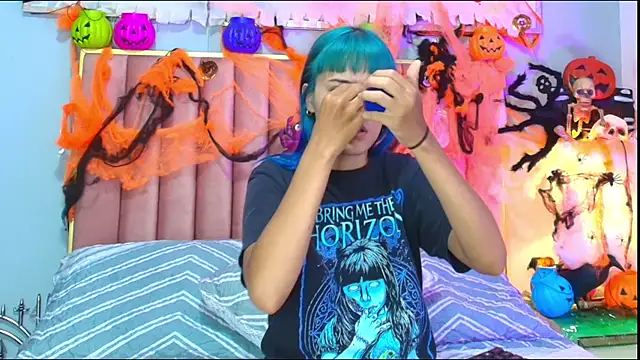 Snapshot of ElektraBlue chatting on October 29, 2025, 7:35 pm ElektraBlue online show from October 29, 2025, 7:35 pm