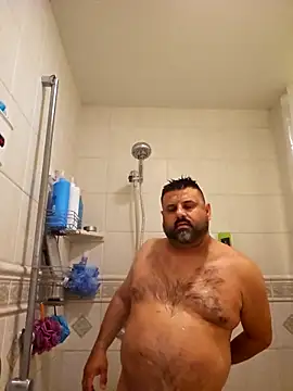 Snapshot of Roddog18 chatting on October 14, 2025, 7:42 am Roddog18 online show from October 14, 2025, 7:42 am