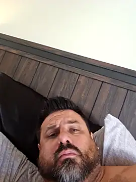 Snapshot of Roddog18 chatting on September 30, 2025, 8:26 pm Roddog18 online show from September 30, 2025, 8:26 pm