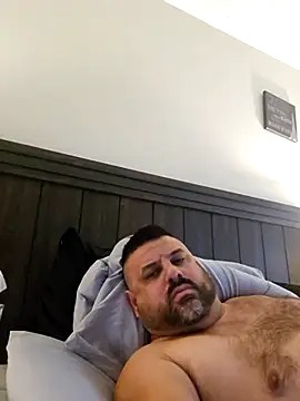 Snapshot of Roddog18 chatting on November 15, 2025, 6:23 pm Roddog18 online show from November 15, 2025, 6:23 pm