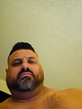 Snapshot of Roddog18 chatting on October 10, 2025, 5:19 am Roddog18 online show from October 10, 2025, 5:19 am