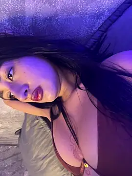 Nikolbrice online show from February 11, 2026, 7:36 pm