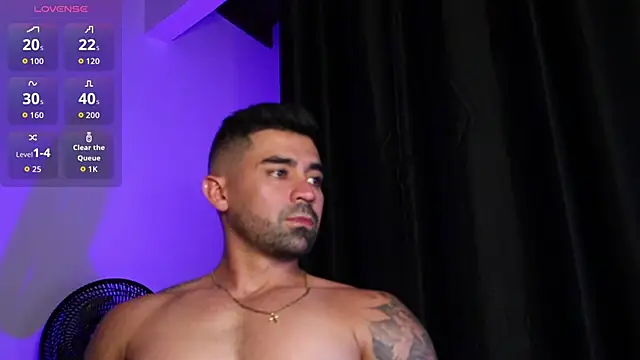 Snapshot of SOY_MIKE chatting on October 11, 2025, 10:55 pm SOY MIKE online show from October 11, 2025, 10:55 pm