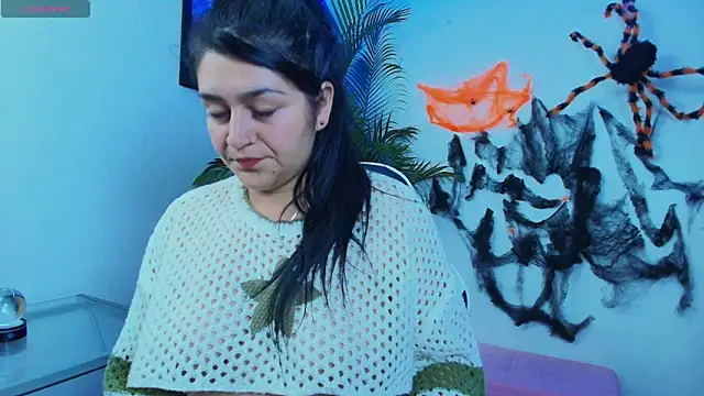 Snapshot of alejitasweet chatting on October 21, 2025, 3:17 am alejitasweet online show from October 21, 2025, 3:17 am