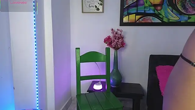 Snapshot of Cleohot999 chatting on October 13, 2025, 6:53 pm Cleohot999 online show from October 13, 2025, 6:53 pm