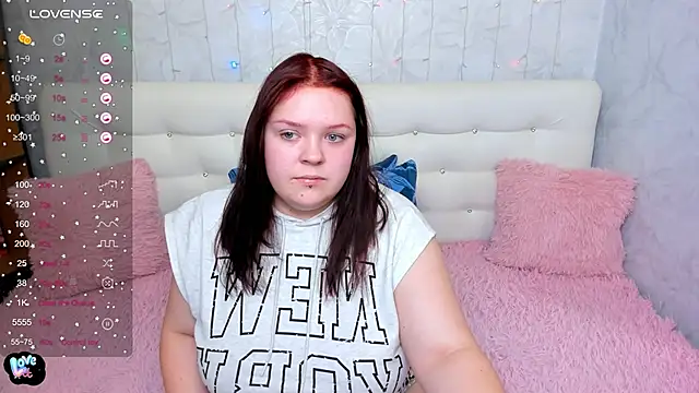 Snapshot of VettaCherry chatting on November 9, 2025, 4:05 am VettaCherry online show from November 9, 2025, 4:05 am