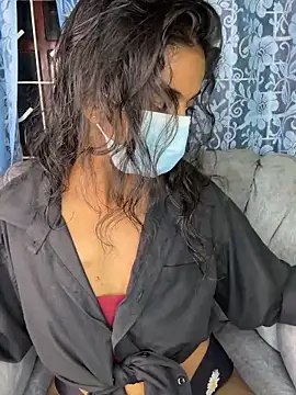 Snapshot of SukiyamaAsia chatting on October 22, 2025, 4:17 pm SukiyamaAsia online show from October 22, 2025, 4:17 pm