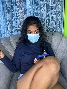 Snapshot of SukiyamaAsia chatting on November 13, 2025, 4:22 pm SukiyamaAsia online show from November 13, 2025, 4:22 pm