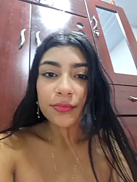 Sweed-virgin-pussy online show from June 4, 2026, 1:32 am