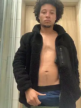 longitu3 online show from October 2, 2025, 8:56 pm