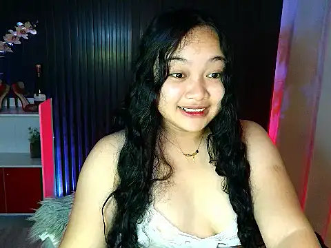 UrFavouriteCravings online show from November 17, 2025, 3:49 pm