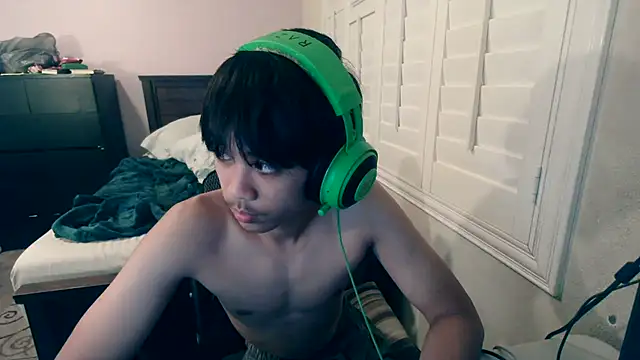 youngasianboy2007 online show from October 10, 2025, 4:57 am