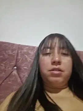 annyaparis online show from April 1, 2026, 2:24 am