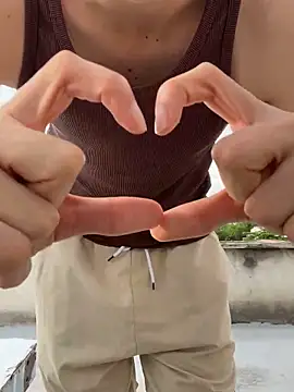 Snapshot of LiamMyst chatting on November 13, 2025, 8:35 pm LiamMyst online show from November 13, 2025, 8:35 pm