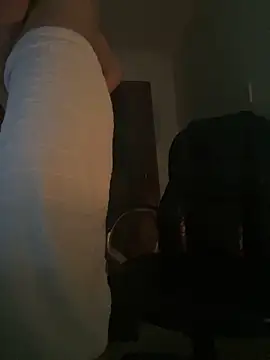 Snapshot of LiamMyst chatting on September 30, 2025, 11:22 pm LiamMyst online show from September 30, 2025, 11:22 pm