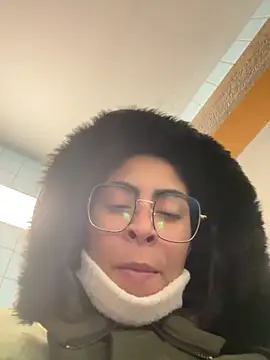 Snapshot of latingangsex chatting on February 16, 2026, 5:28 am latingangsex online show from February 16, 2026, 5:28 am