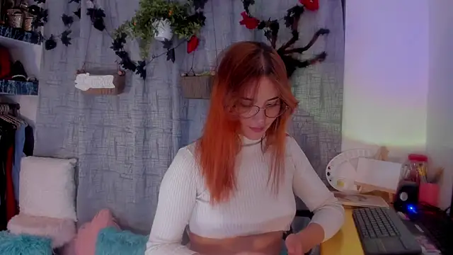 AmaruBloom online show from October 24, 2025, 5:50 am