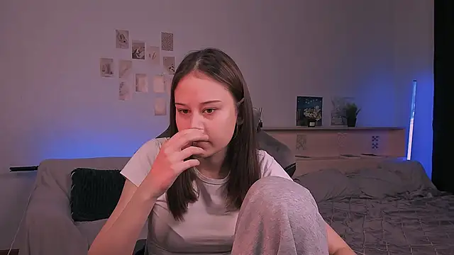 Snapshot of adelle046 chatting on October 16, 2025, 1:30 pm adelle046 online show from October 16, 2025, 1:30 pm