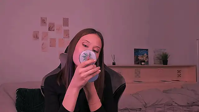 Snapshot of adelle046 chatting on October 10, 2025, 1:01 pm adelle046 online show from October 10, 2025, 1:01 pm