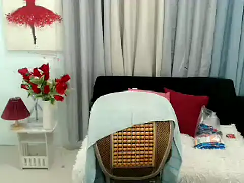 Snapshot of xAsianTOPModelx chatting on November 3, 2025, 10:30 am xAsianTOPModelx online show from November 3, 2025, 10:30 am