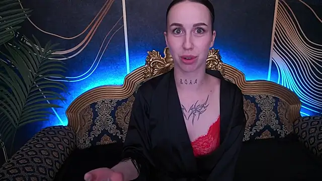 Snapshot of IsabelleDiorr chatting on November 10, 2025, 8:47 pm IsabelleDiorr online show from November 10, 2025, 8:47 pm