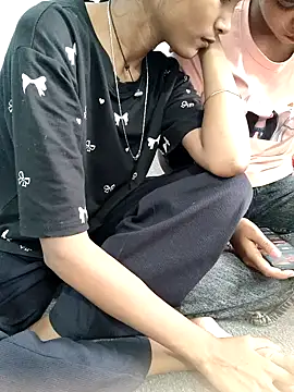 Snapshot of Unique_girls90 chatting on February 10, 2026, 6:01 am Unique girls90 online show from February 10, 2026, 6:01 am