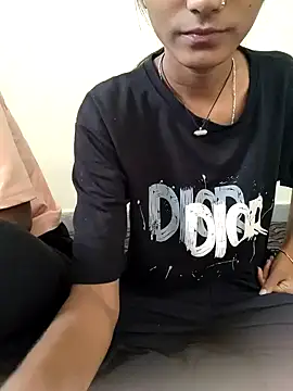 Unique girls90 online show from December 18, 2025, 7:02 am