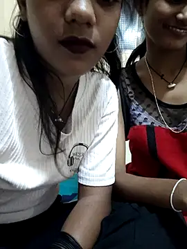 Unique girls90 online show from October 19, 2025, 1:58 pm