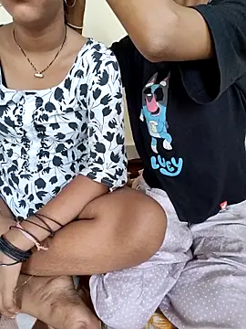 Unique girls90 online show from October 24, 2025, 1:59 am