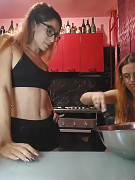 YuriXo online show from November 30, 2025, 4:41 pm