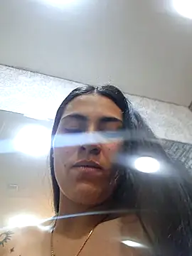 Snapshot of ChloeMorelli chatting on October 18, 2025, 2:46 am ChloeMorelli online show from October 18, 2025, 2:46 am