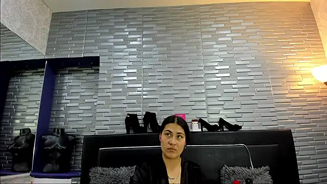 Snapshot of ChloeMorelli chatting on October 15, 2025, 2:21 am ChloeMorelli online show from October 15, 2025, 2:21 am