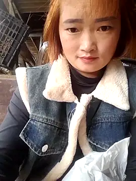 Snapshot of Bum_538 chatting on October 15, 2025, 12:53 am Bum 538 online show from October 15, 2025, 12:53 am