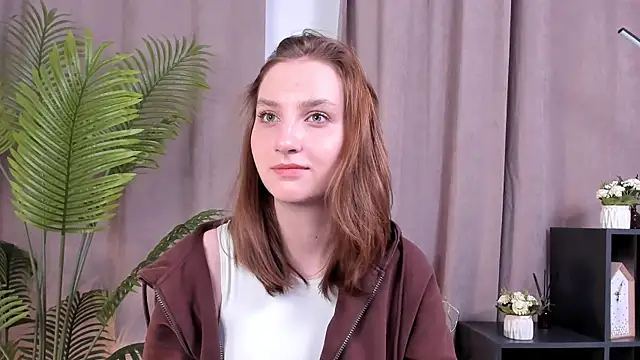 AshleyCristina online show from October 1, 2025, 8:08 am