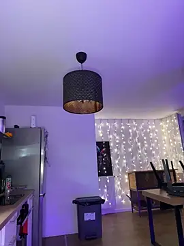 LaPetiteKim online show from November 11, 2025, 8:14 pm