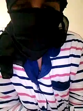 anal lover90 online show from November 12, 2025, 9:18 pm