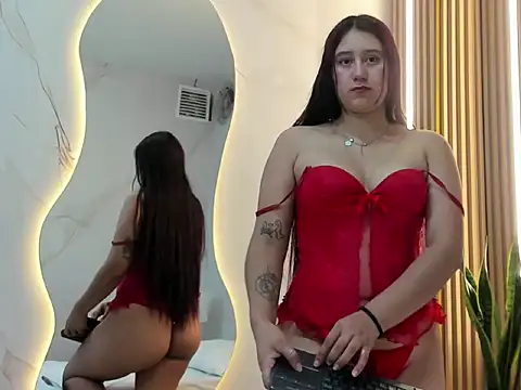 Snapshot of maddyslut_ chatting on October 19, 2025, 11:02 am maddyslut online show from October 19, 2025, 11:02 am